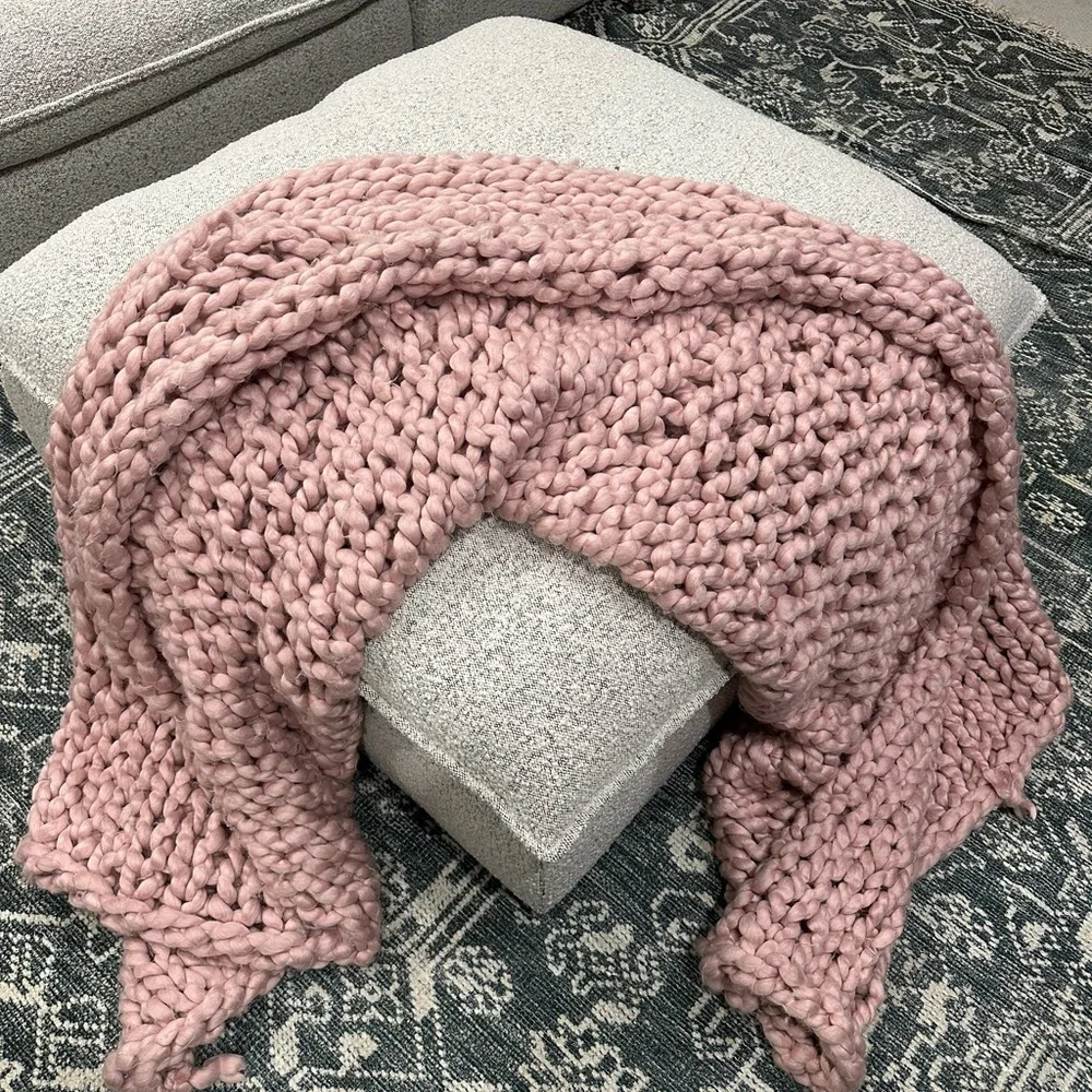 Restoration Hardware Chunky Hand-Knit Throw Blanket in Pink